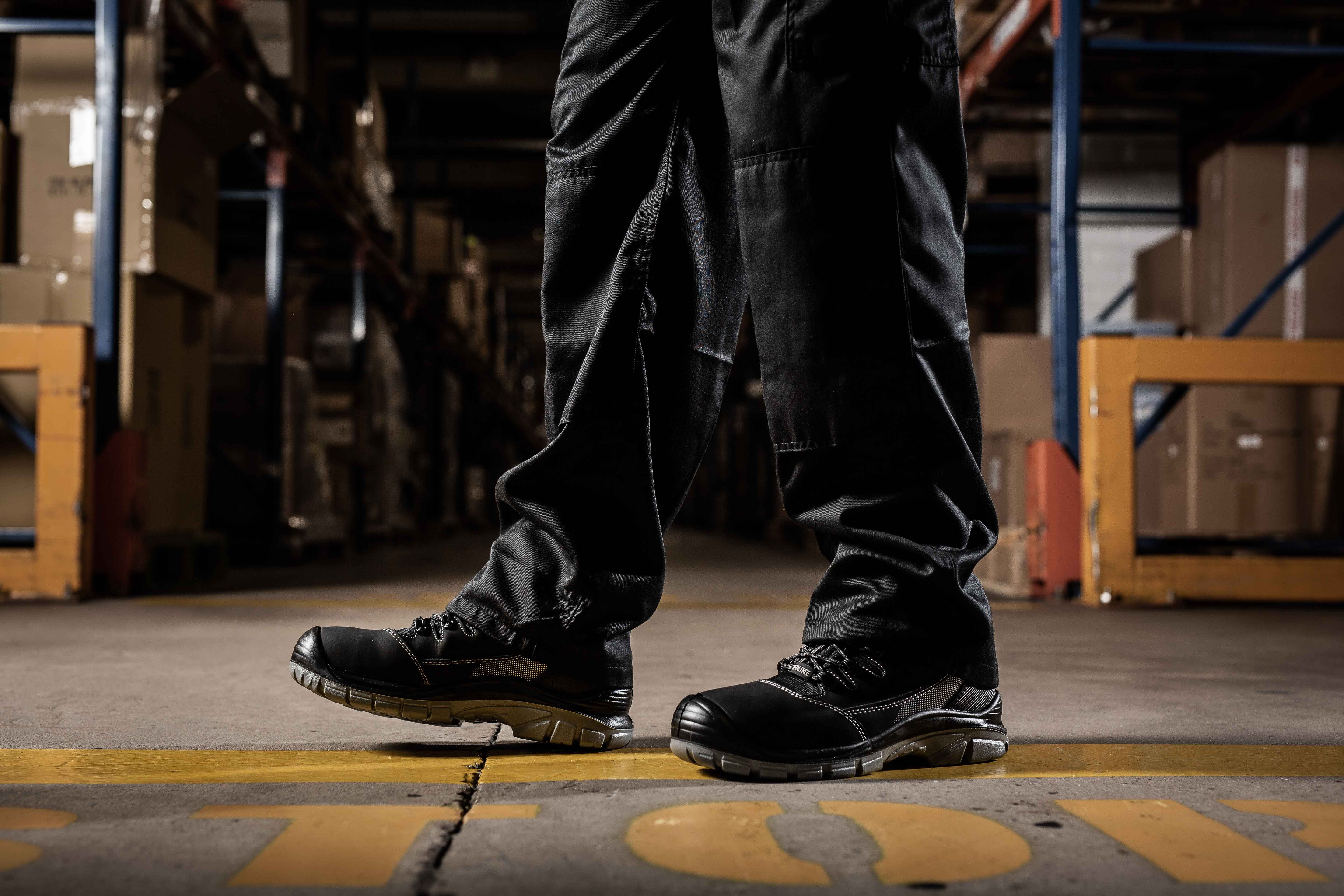 Blackrock Chaussures de sécurité en cuir avec coque en acier et semelle intermédiaire 4 UK F Black Noir 